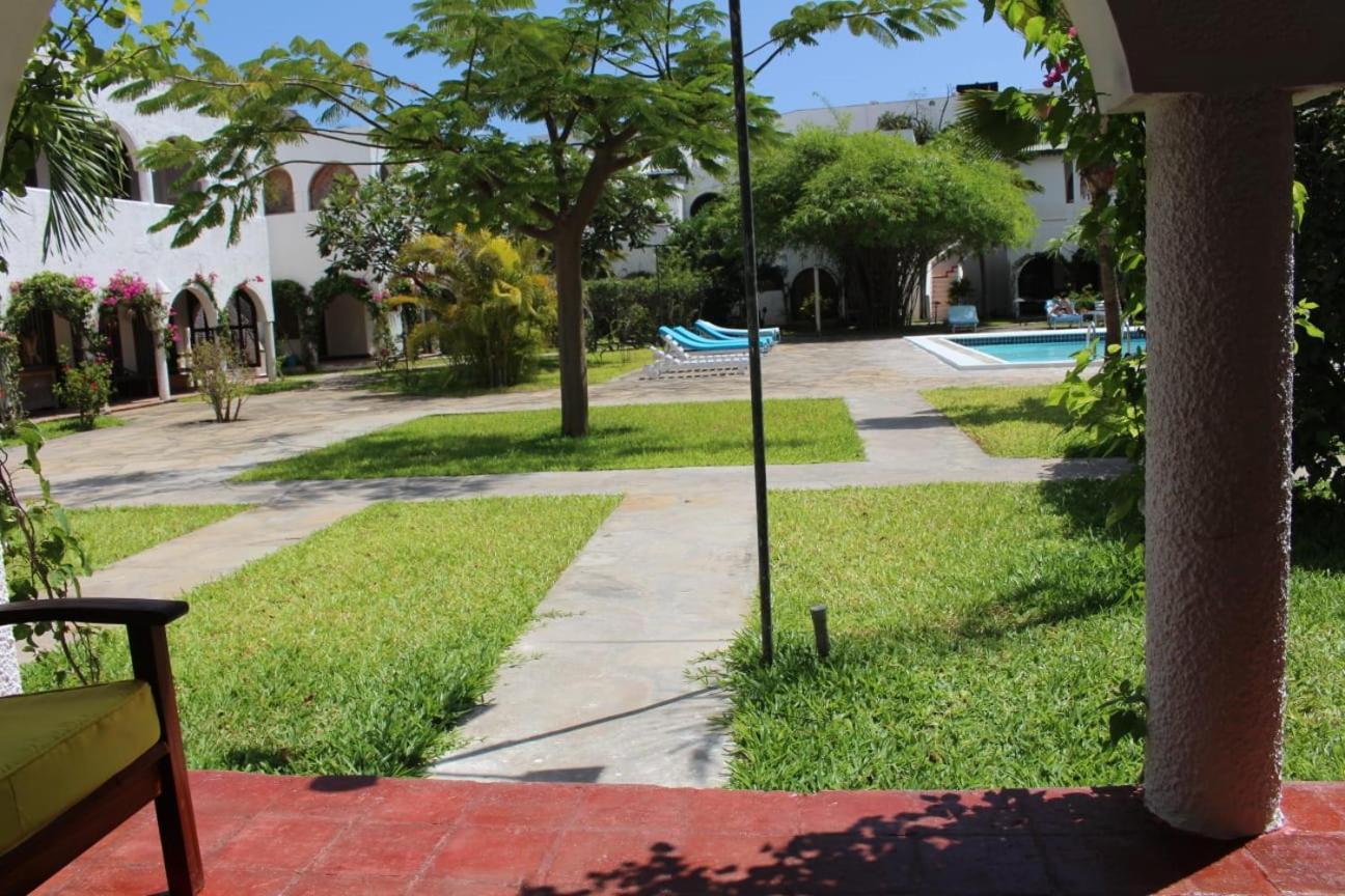 Kaleb'S Beachfront Serviced Studio Apartments มาลินดี ภายนอก รูปภาพ