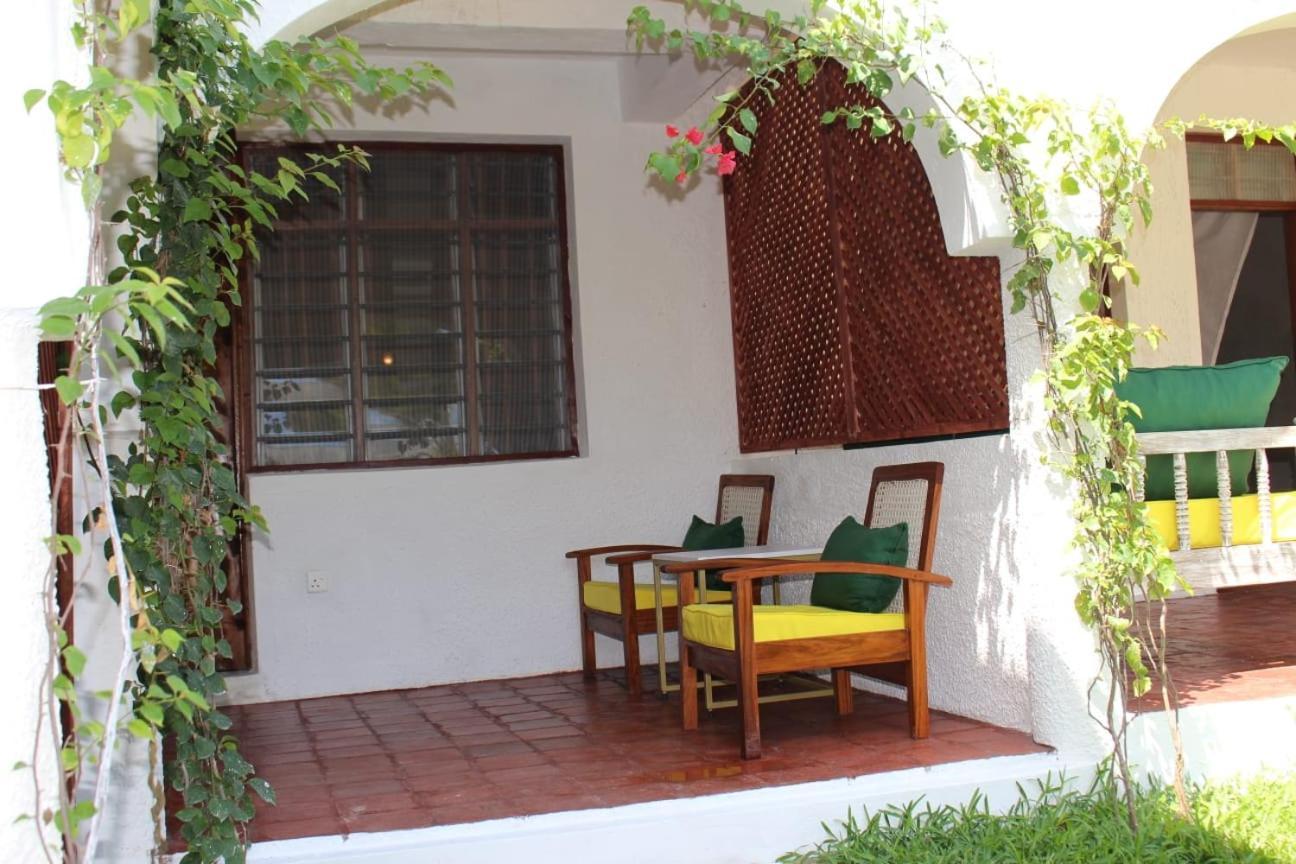 Kaleb'S Beachfront Serviced Studio Apartments มาลินดี ภายนอก รูปภาพ